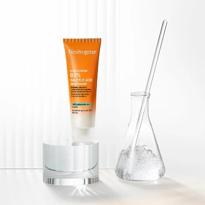 Picture of Neutrogena Clear & Defend 0.5% Salicylic Acid Moisturiser - 50ml