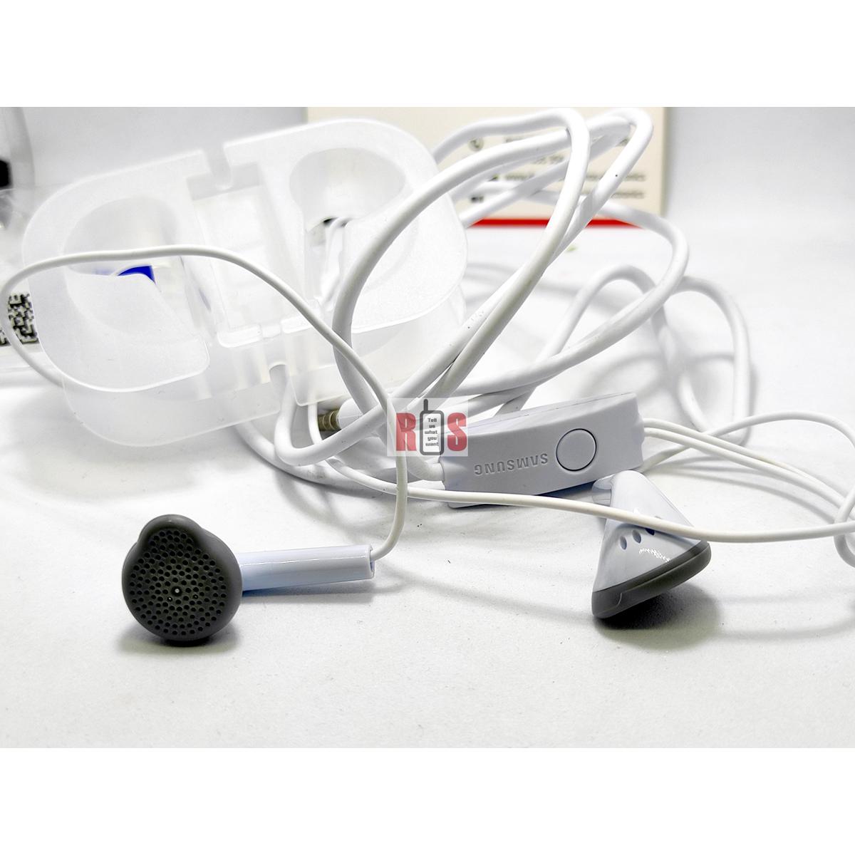 Picture of Ear Headphone for All Mobile HS330