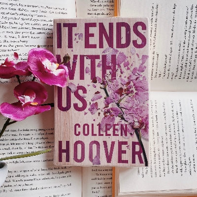 Picture of It Ends with Us: A Novel by Colleen Hoover
