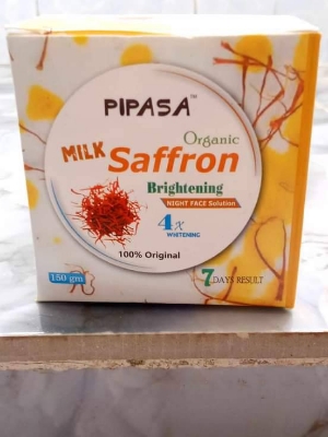 Picture of Pipasa Milk Saffron Whitening Night Face Solution (150 g)