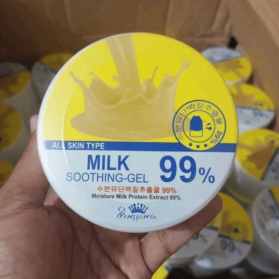 Picture of 99 % Milk Soothing Gel (300 ml) for all types of skins