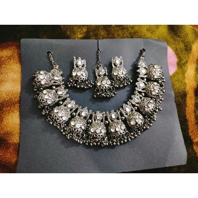 Picture of Exclusive Choker Necklaces for Women- Black