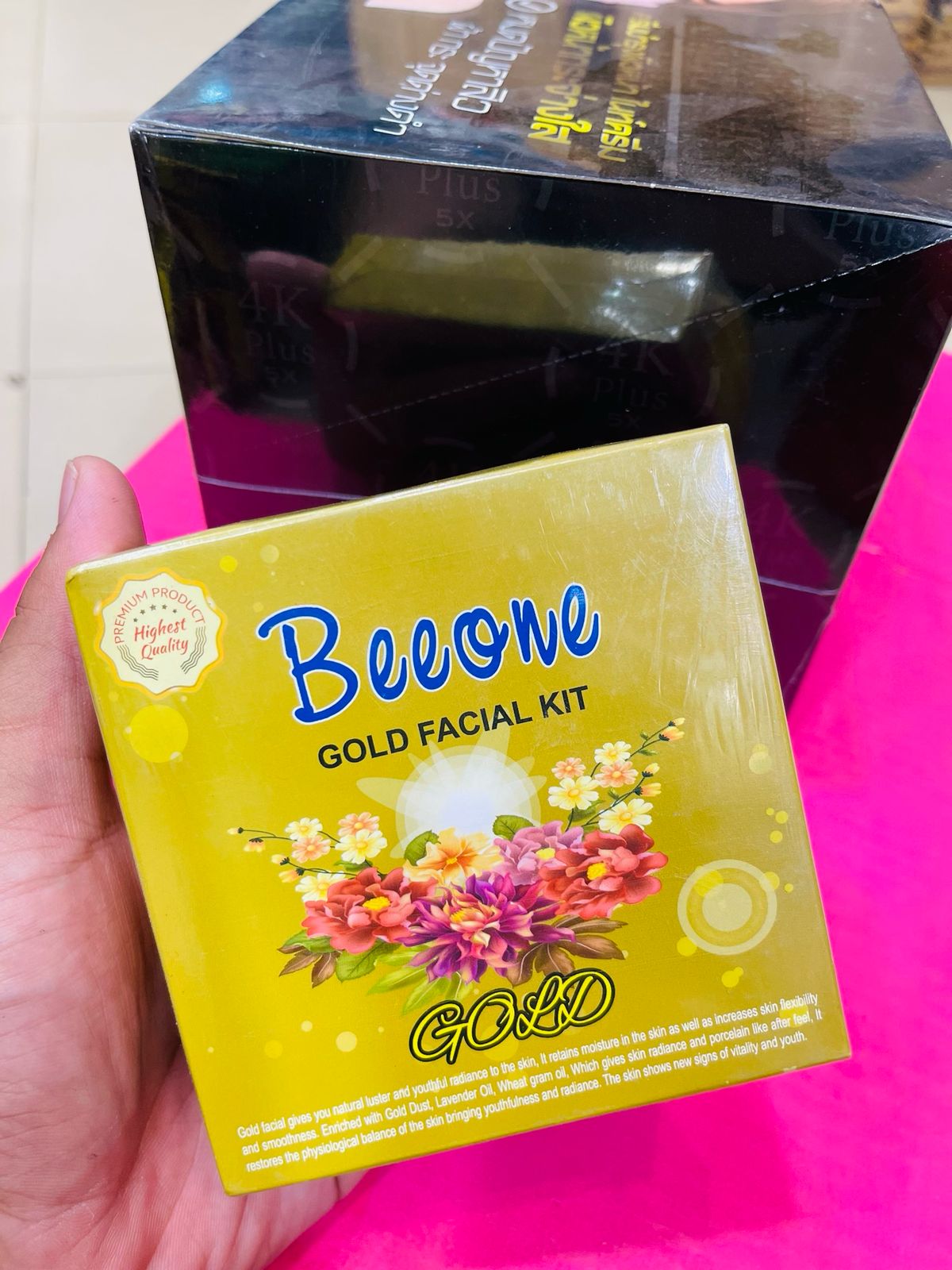 Picture of Beeone Gold Facial Kit box, highlighting its premium quality