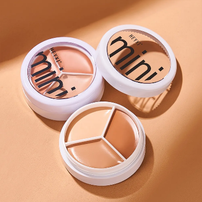 Picture of Sweet Mint Concealer Palette 3 Color Long lasting High Coverage concealer