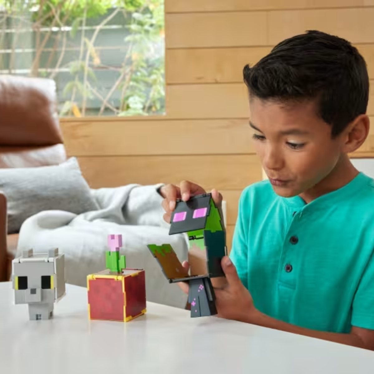 Picture of Minecraft HTL43 Flippin' Figures Asst.
