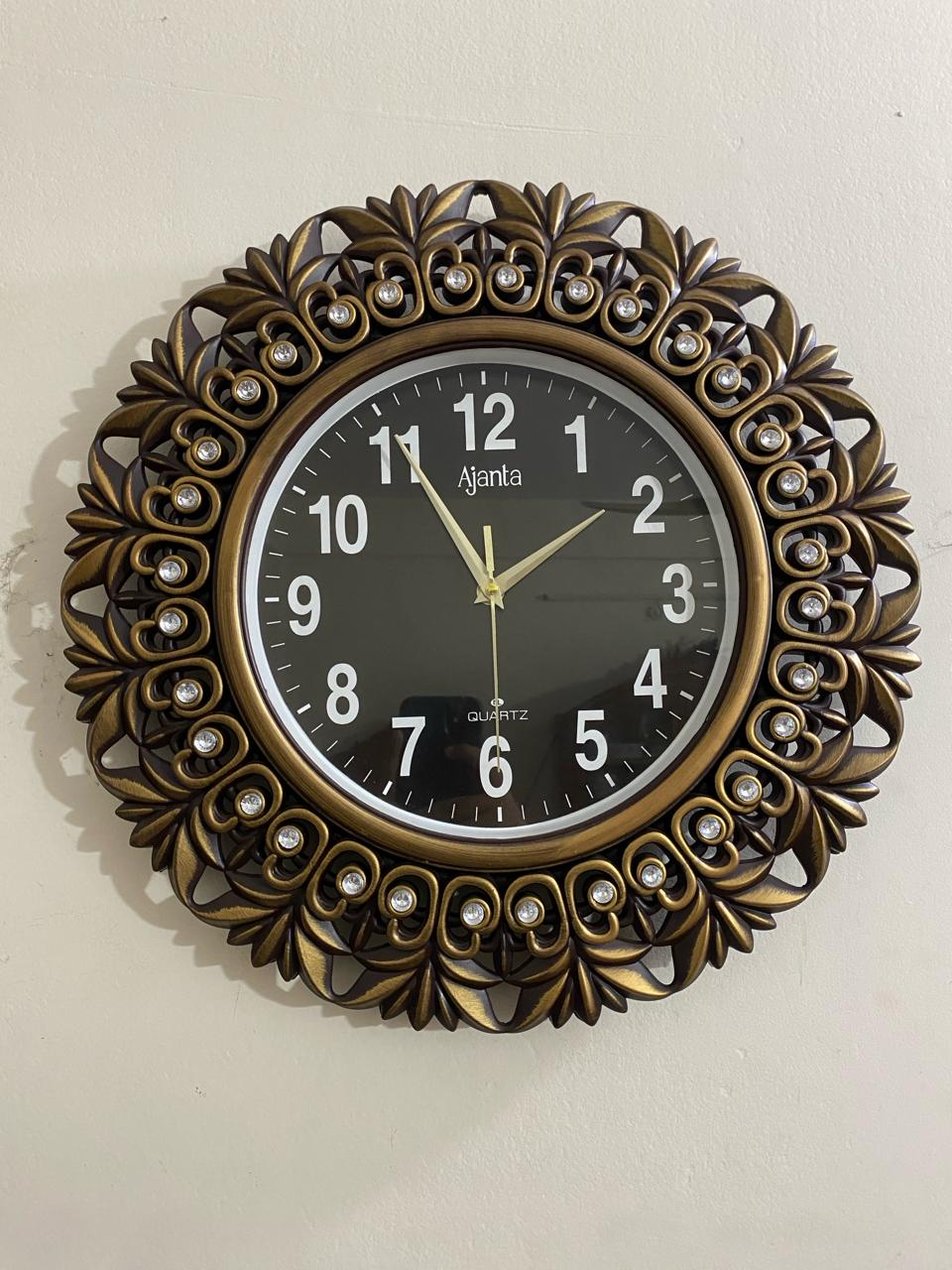 Picture of 45 CM Ajanta Traditional Wall Clock Round Shape Vintage Fiber Made China Decorative Wall Clock