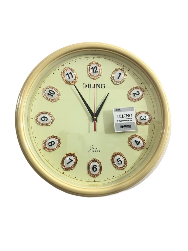 Picture of 39 CM Homestop Round Shape Vintage Fiber Made Sharp Decorative Wall Clock - 39cm (Golden)