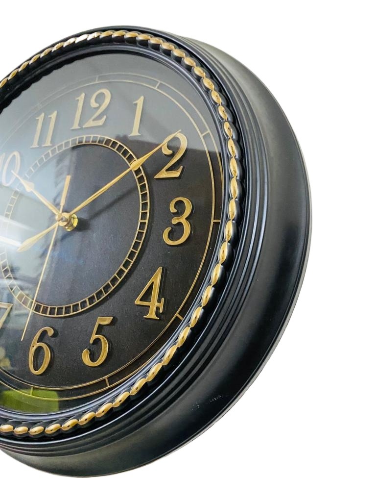 Picture of 30 CM Traditional Wall Clock Round Shape Vintage Roman Numeral Digit Fiber Made China Decorative Wall Clock - 30cm