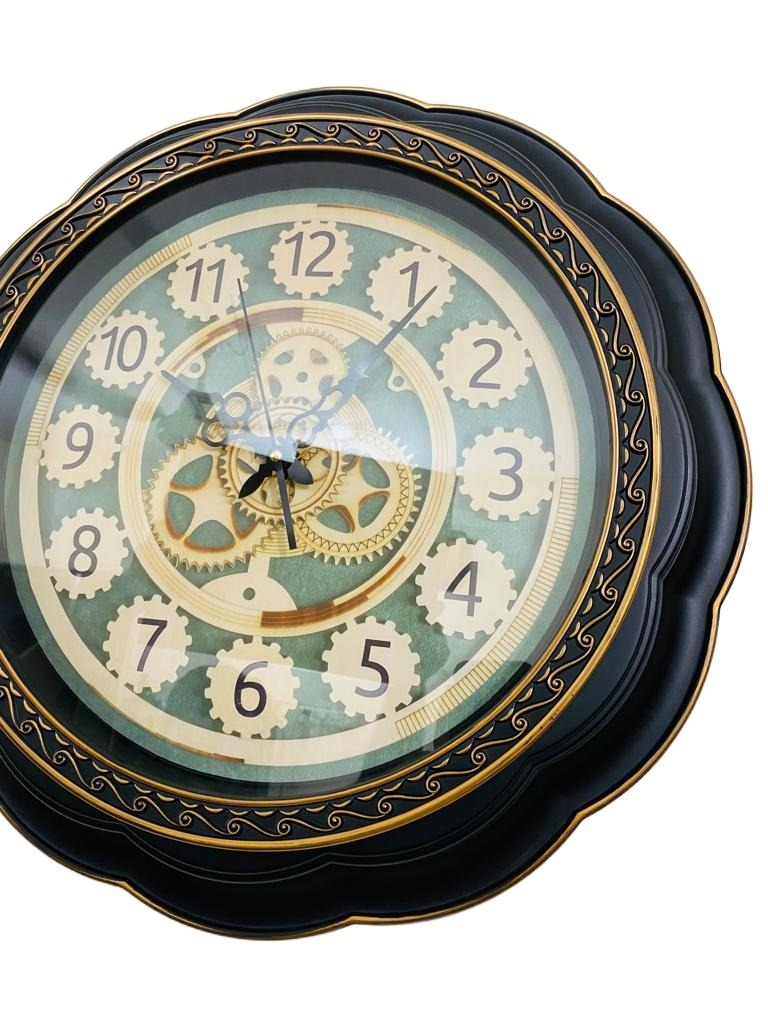 Picture of 51 CM Traditional Wall Clock Round Shape Vintage Fiber Made China Decorative Wall Clock - 51cm