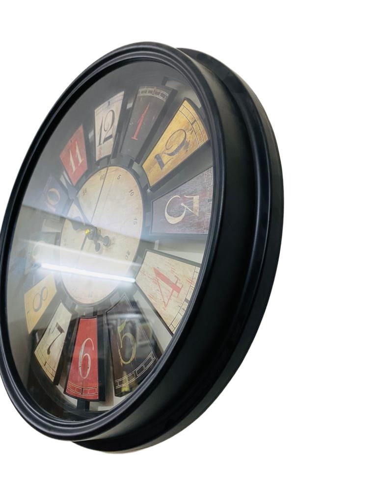 Picture of 41 CM Traditional Wall Clock Round Shape Vintage Fiber Made China Decorative Wall Clock - 41cm
