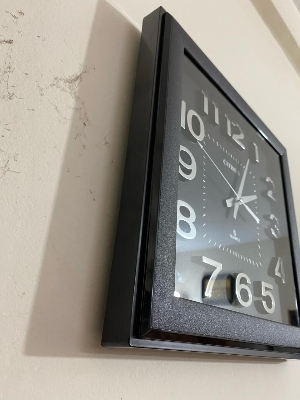 Picture of 40 CM Citisun Traditional Wall Clock Square Shape Vintage Fiber Made China Decorative Wall Clock
