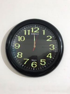 Picture of Vintage Fiber Made Seiko Round Shape Decorative Wall Clock