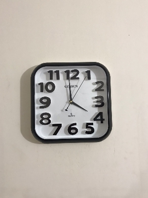 Picture of 28 CM Vintage Fiber Made Citisun Decorative Wall Clock