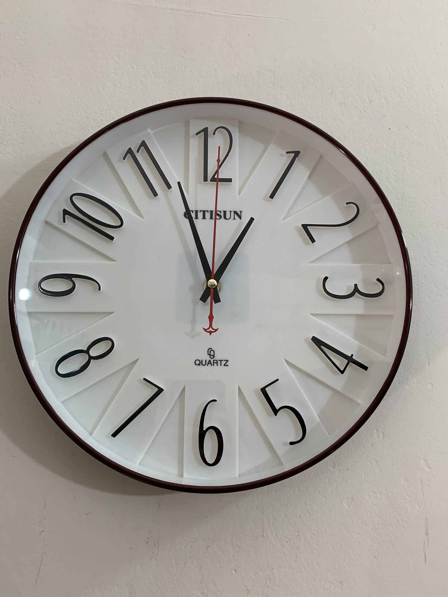 Picture of 28 CM Vintage Fiber Made Citisun Decorative Wall Clock