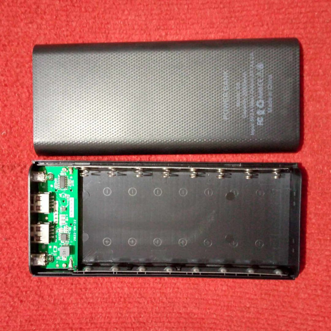 Picture of 8 Battery Power Bank Case With LCD Display Circuit 8×18650 Battery (Without Battery) Input DC 5V 2A Micro USB & Type C Socket Output DC 5V 2A 2 USB Socket With Switches Suitable For 18650 Battery