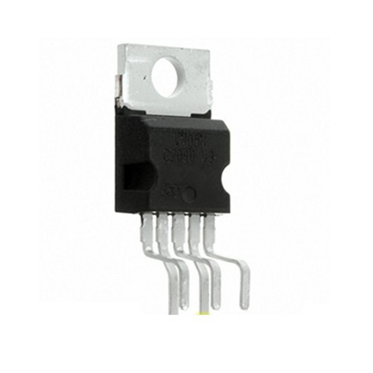 Picture of A CLASS TDA2030A TDA2030 TDA 2030 12V 44V 18W 5 Pin Leads Audio Amplifier IC TO-220-5 Package 18Watt Mono Hi-Fi Audio Power Home Entertainment Amplifier IC