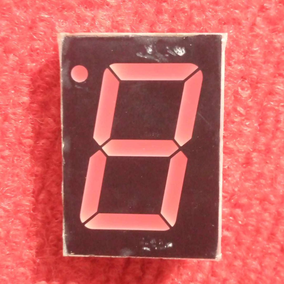 Picture of CC OR CA Single Digit 1.8 Inch RED Color 7 Segment Display 1 Digit RED LED Light Seven Segment Display 1.8 Inch 10 Pin Leads Digital LED Display For Arduino Light Watch Display