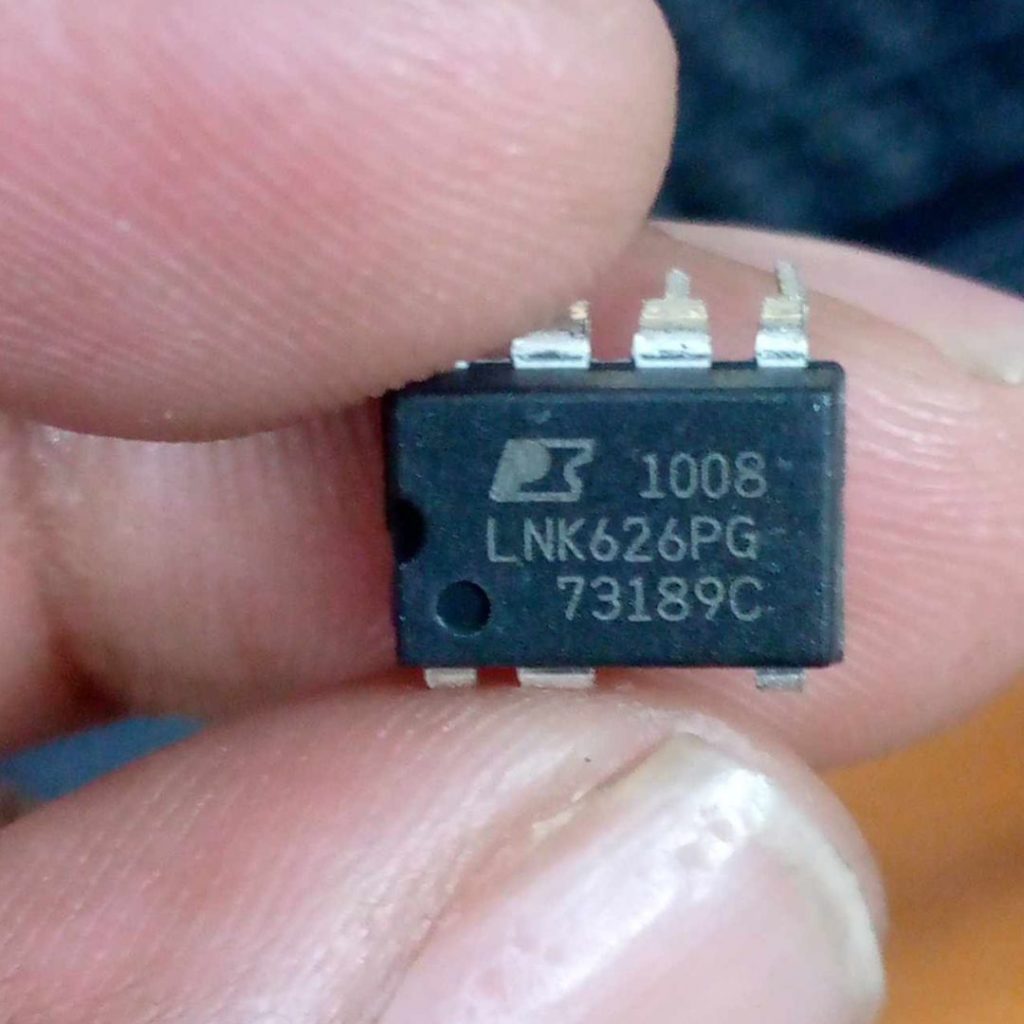 Picture of LNK626PG AC DC Converter IC LNK626PG Power IC For Welding Machine Power Supply LNK626PG Off Line Switching IC 7 Pin Leads LNK626 IC