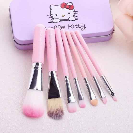 Picture of Hello Kitty Brush Set  7pcs