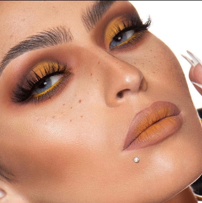 Picture of Bella Gray Shadow Diamond Color Contact Lens with Regular Kit Box. For men,women/Unisex. Bella Diamond Series. #gray,shadow