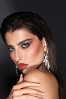 Picture of DAHAB Alaska Color Contact Lens with Regular Kit Box. Dahab Platinum Series. #alaska