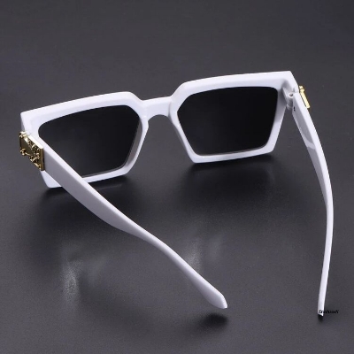 Picture of BADSHAH Square Sunglasses Trendy Look Very Stylish PREDY Unisex Square FAMOUS BADSHAH | JAS MANAK | SAHIL KHAN STYLISH Trendy Sunglasses  BS
