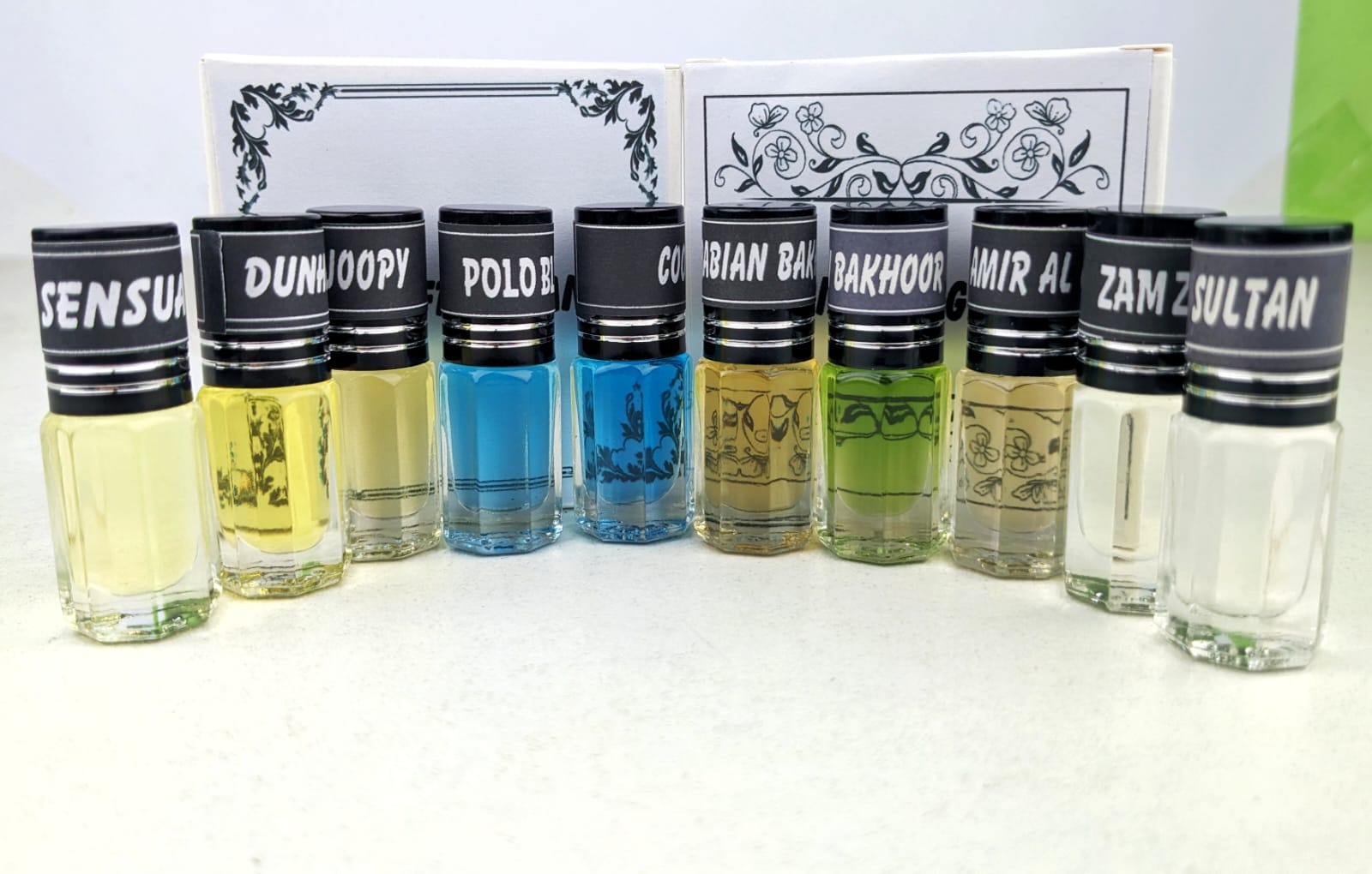 Picture of Arabian & Royel Fragrance Traditional Attar 10pcs different Fragrance combo attar perfume for Mens Non-alcohol Halal Perfume Package AR10