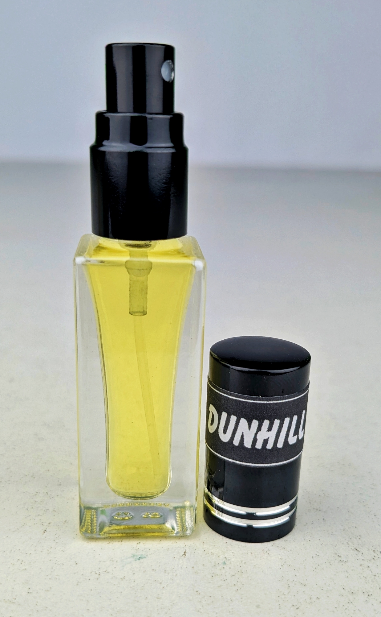 Picture of DUNHILL DESIRE Royel Parfum Spray 6ml Traditional Luxurious Islamic Scent attar for unisex Signature Aroma Non-alcohol Halal Perfume Package AA6
