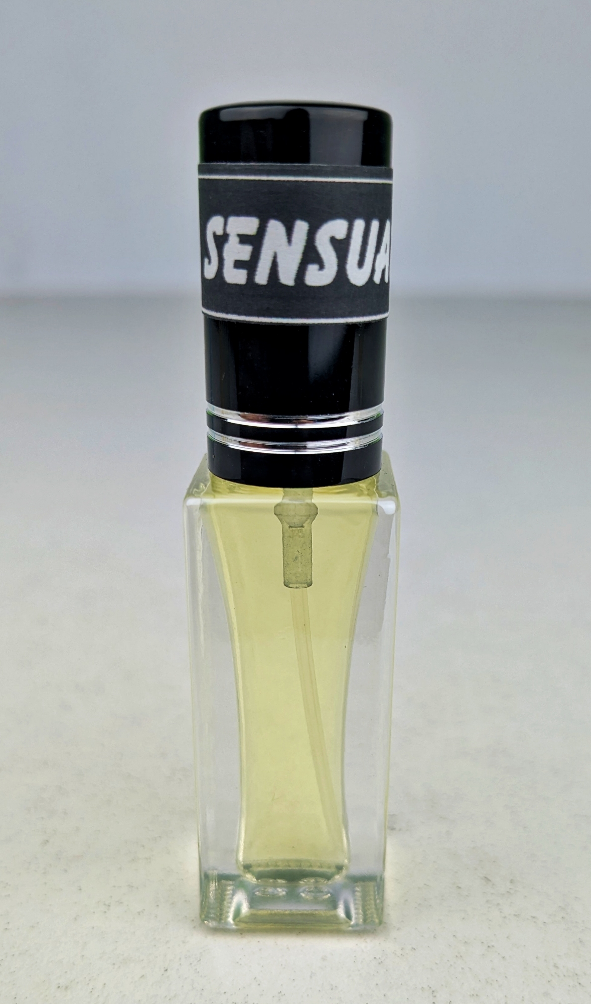 Picture of SENSUAL Royel Parfum Spray 6ml Traditional Luxurious Islamic Scent for unisex Signature Aroma Non-alcohol Perfume Package AA6