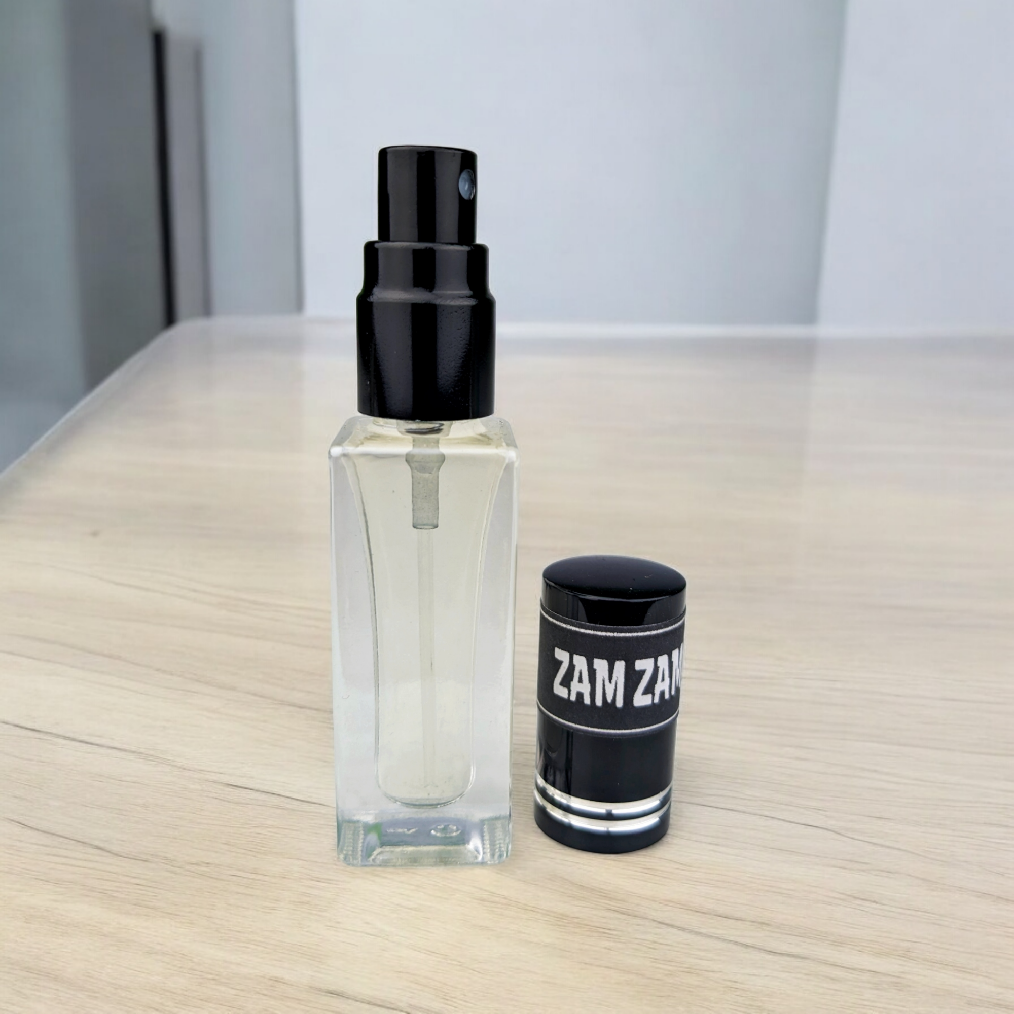 Picture of ZamZam Arabian Parfum Spray 6ml Traditional Luxurious Islamic Scent attar for unisex Signature Aroma Non-alcohol Halal Perfume Package RA6