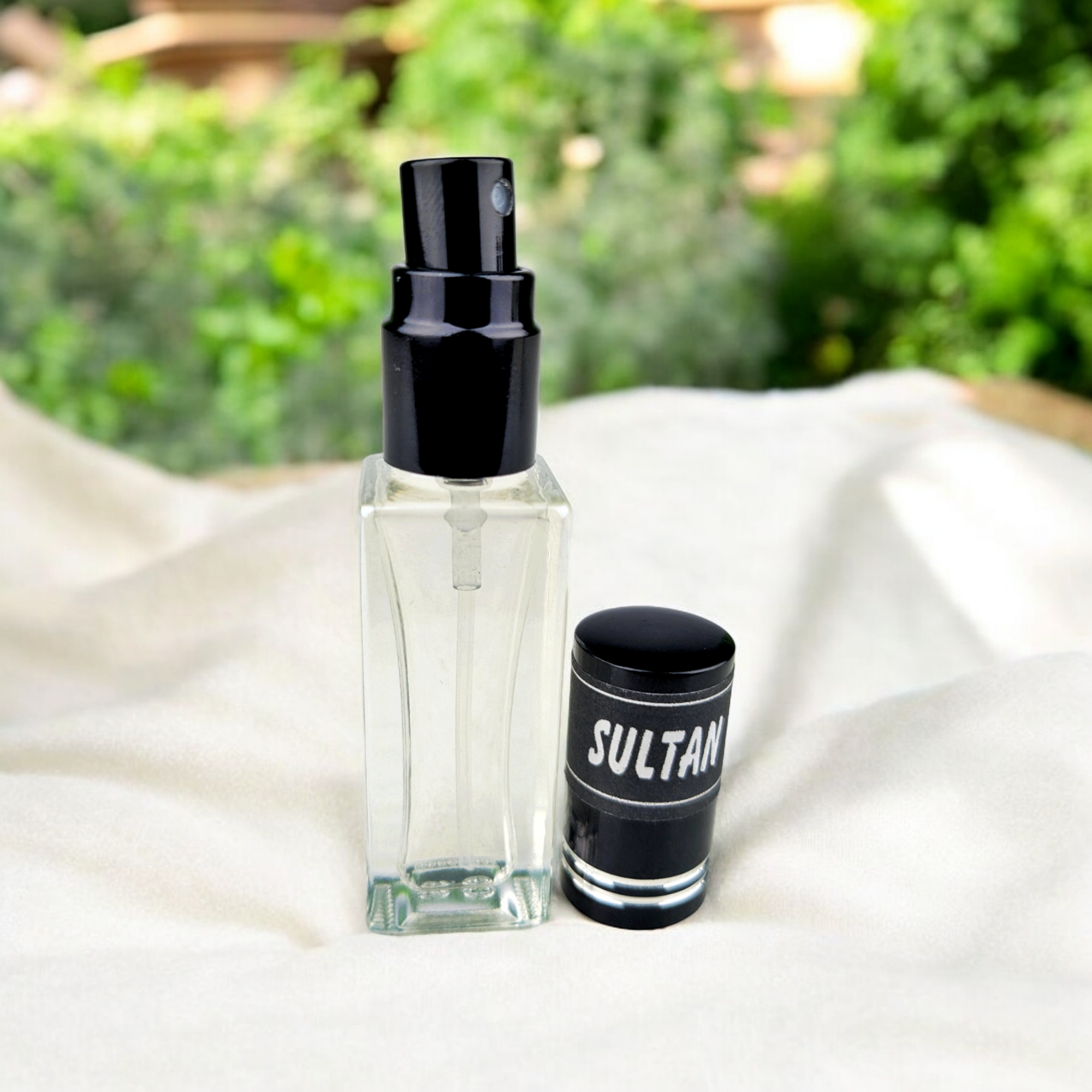 Picture of SULTAN Arabian Parfum Spray 6ml Traditional Luxurious Islamic Scent for unisex Signature Aroma Non-alcohol Perfume Package RA6