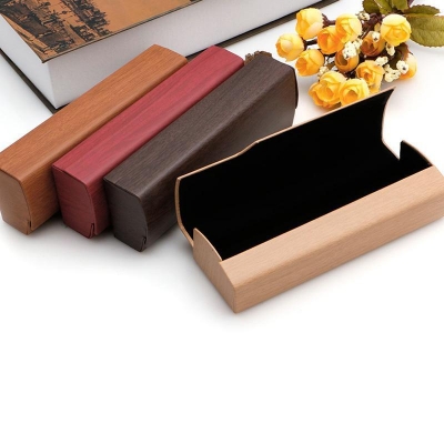 Picture of New Premium Square Hard Shell Eyeglass/Sunglasses Portable Case 2.0 for all type of Eyglass/Sunglass. 1 pcs Hard Shell Magnetic Premium 2.0 Sunglasses Box For Prttect Sunglass and Eywear. Premium Hard Shell Box. #premium.box2.0
