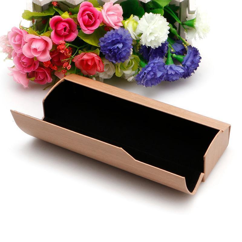 Picture of New Premium Square Hard Shell Eyeglass/Sunglasses Portable Case 2.0 for all type of Eyglass/Sunglass. 1 pcs Hard Shell Magnetic Premium 2.0 Sunglasses Box For Prttect Sunglass and Eywear. Premium Hard Shell Box. #premium.box2.0