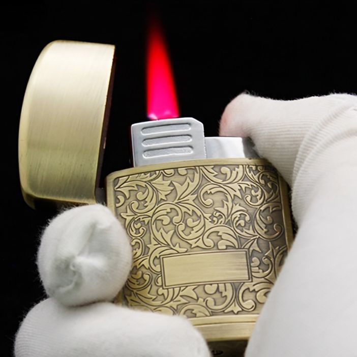 Picture of Metal Lighter Windproof Red Flame Lights  Vintage Classic Gas Lighters Top Grade Gifts