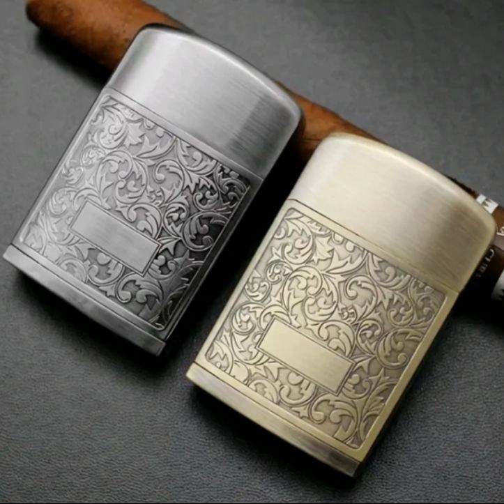 Picture of Metal Lighter Windproof Red Flame Lights  Vintage Classic Gas Lighters Top Grade Gifts