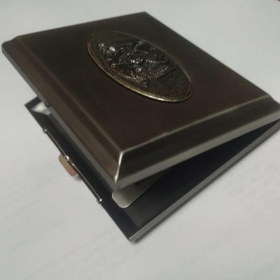 Picture of Stainless Steel Double Sided 18 pice Pocket Box metal