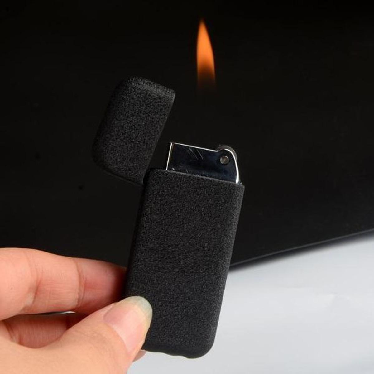 Picture of New Dolphin Refillable Metal Flint Butane gas Cigarete Lighter