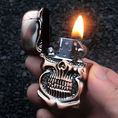 Picture of New Heavy Armor Skull Relief zippo oil Lighter Retro zippo oil Grinding Wheel Lighter