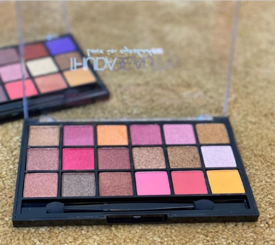 Picture of IBeauty  18 Color Eyeshadow Palettes