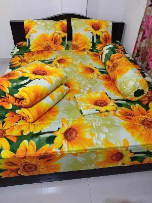 Picture of 5 Pieces Comforter + Bed Sheet Combo Set