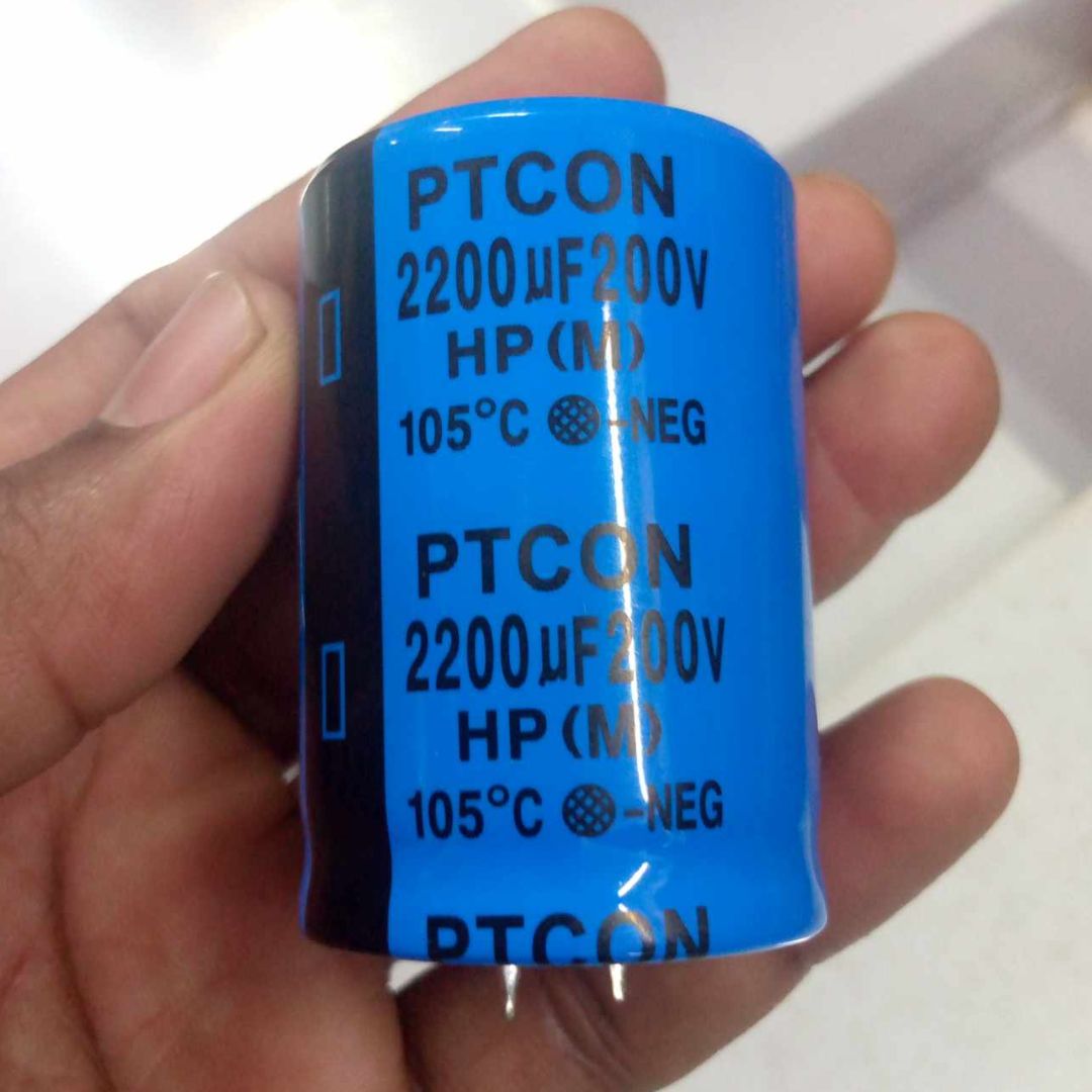 Picture of 2200uF 200V Capacitor RADIAL Electrolytic Capacitor