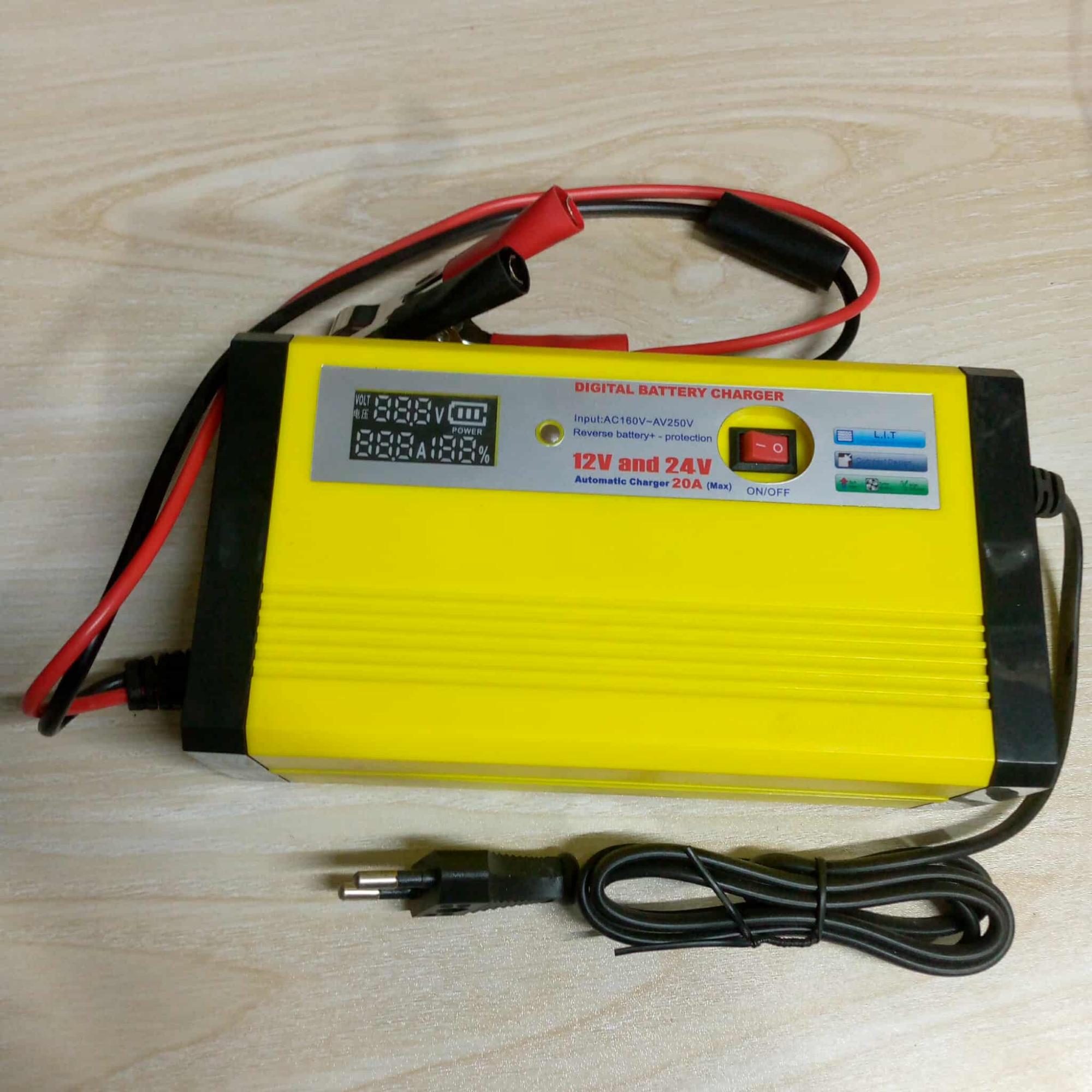 Picture of 12V/24V 20A Smart Lead-Acid Battery Charger