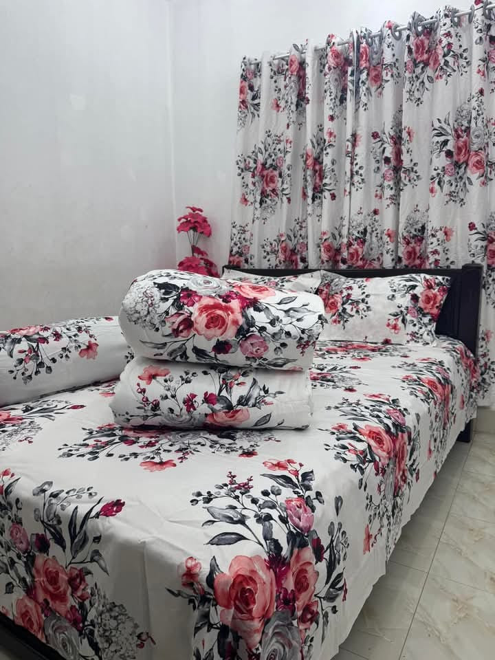 Picture of 7 Pieces Comforter + Bed Sheet Combo Set