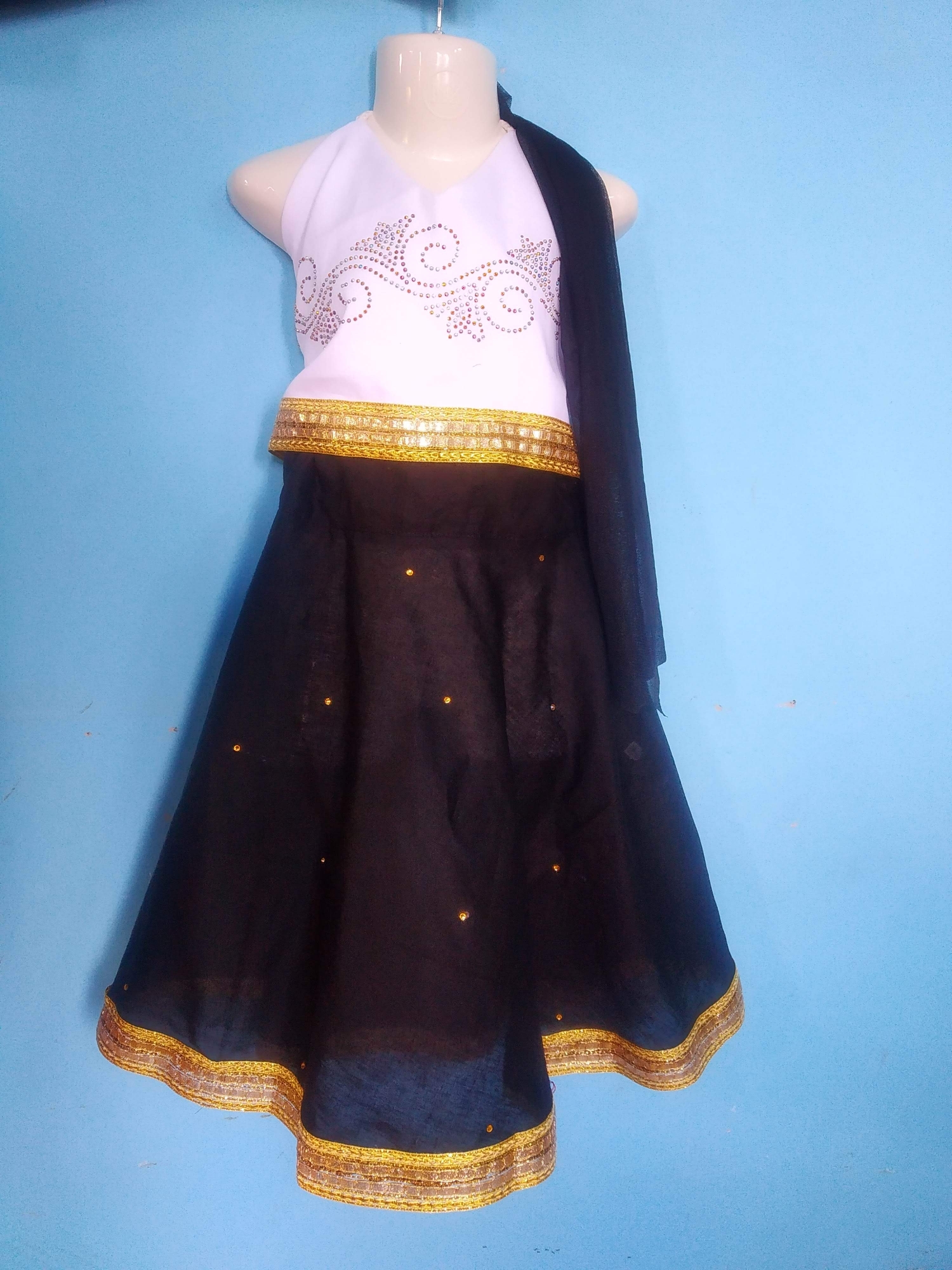 Picture of Western 2 pieces stylish skit and tops for baby girls party dress 0-7 years