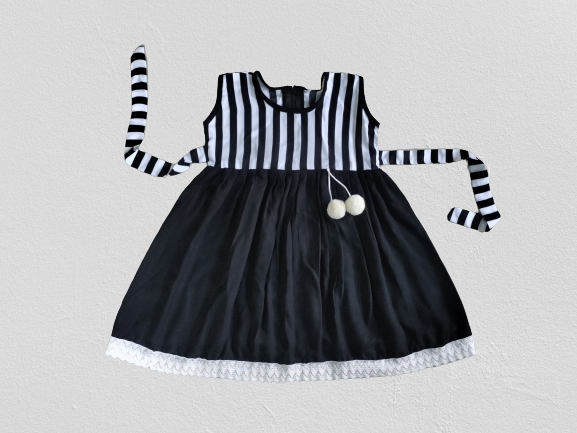 Picture of Baby girls fashionable beautiful dress for 1 to 7 years babies - বাচ্চাদের জামা