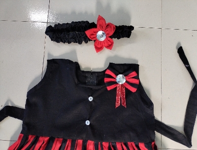 Picture of Baby girls fashionable beautiful dress for  all season 0-7