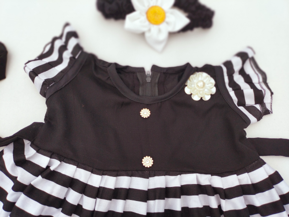 Picture of Baby girls beautiful cotton dress for  all season 0-3 years