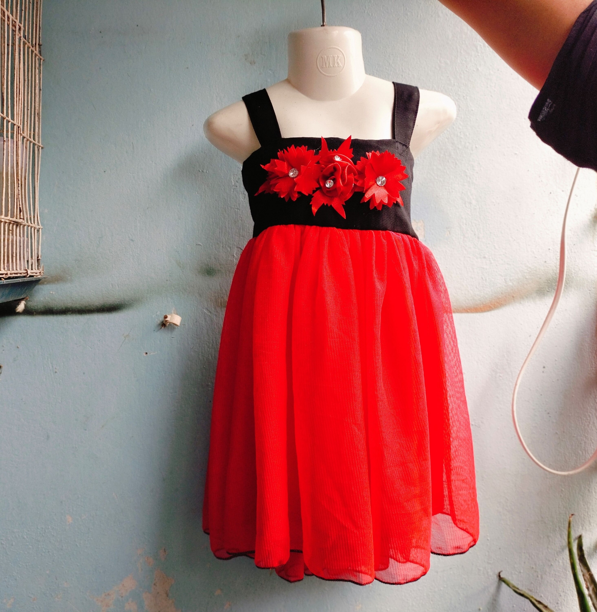 Picture of Baby Girls Fashionable Beautiful  handmade Dress For 0-5 Years Babies