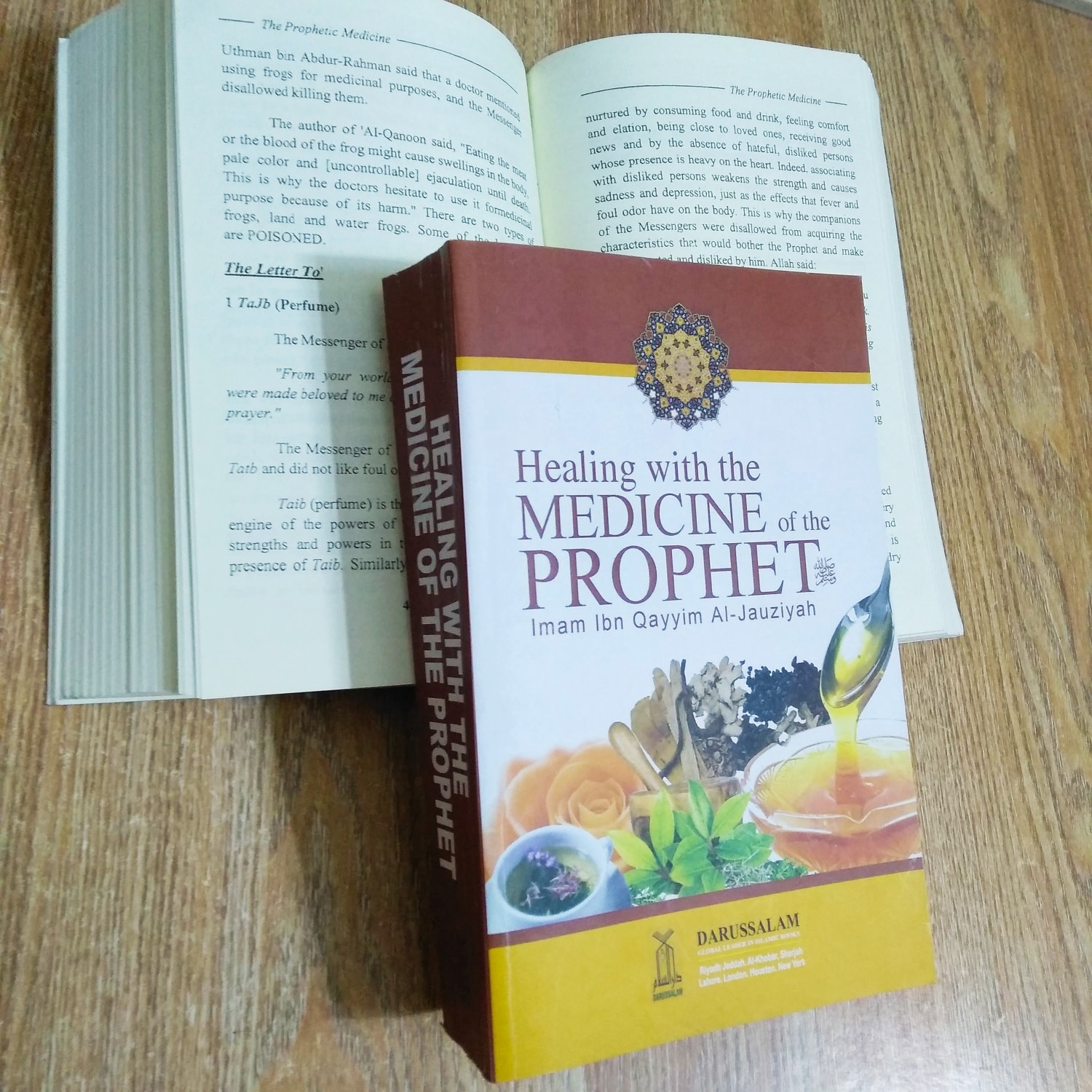 Picture of Healing with the Medicine of the Prophet by Ibn Qayyim al-Jawziyya (Premium - Paperback)