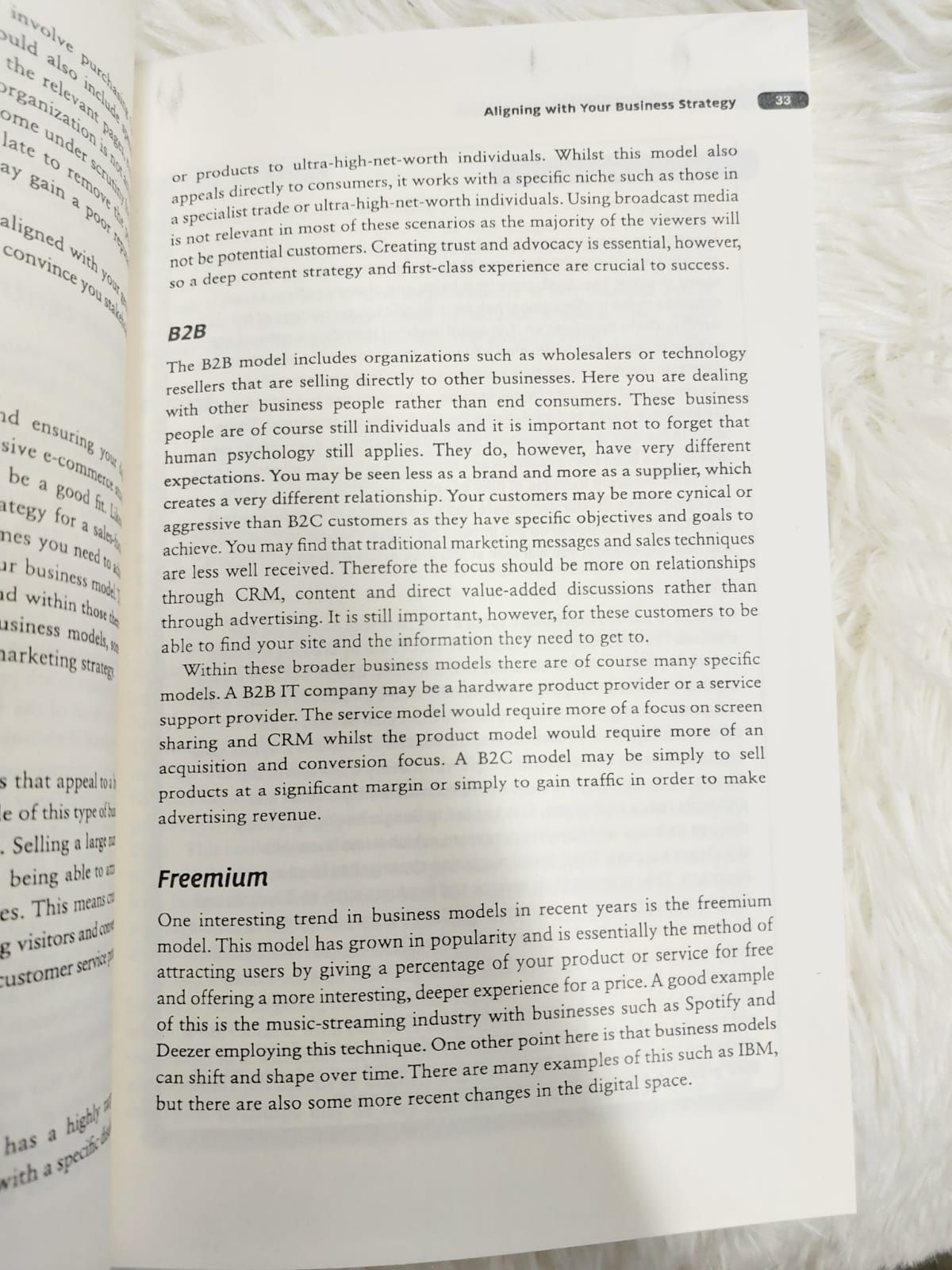 Picture of Digital Marketing Strategy: An Integrated Approach to Online Marketing by Simon Kingsnorth (Premium - Paperback)